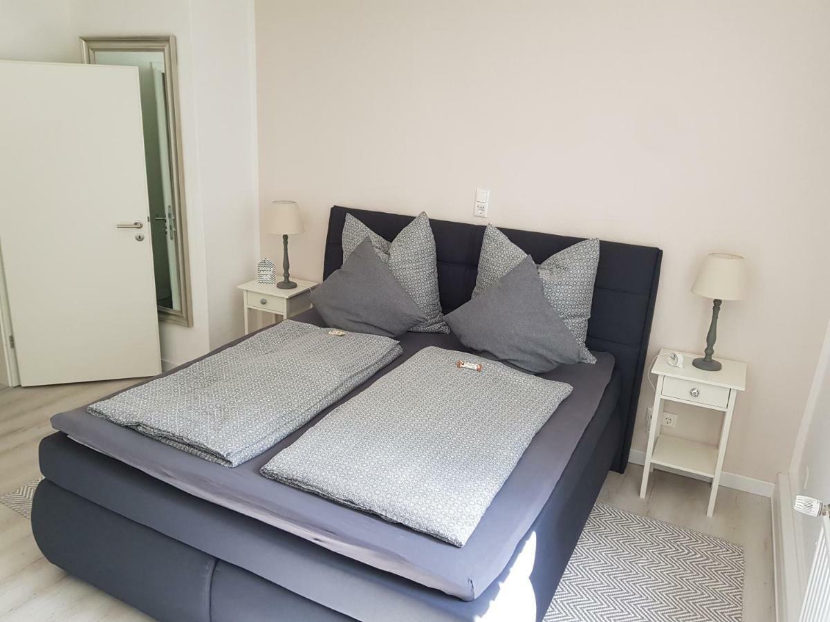 Grosse, Helle Ferienwohnung Mit 2 Balkonen Auf Dem Bauernhof In Der Lueneburger Heide Oetzen Eksteriør bilde
