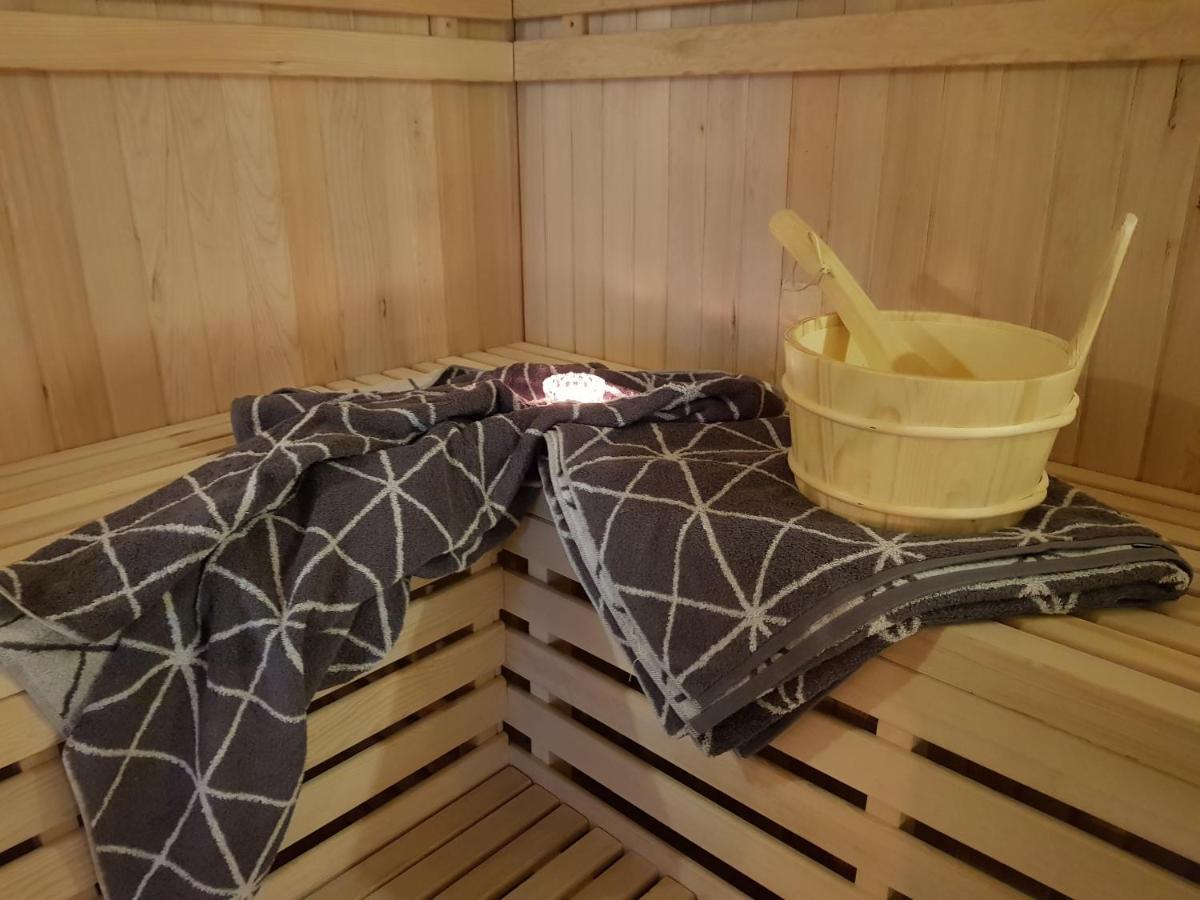 Grosse, Helle Ferienwohnung Mit 2 Balkonen Auf Dem Bauernhof In Der Lueneburger Heide Oetzen Eksteriør bilde